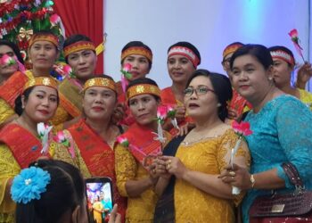 Hari Ibu, Di Hari Natal HKBP Tebing Barat