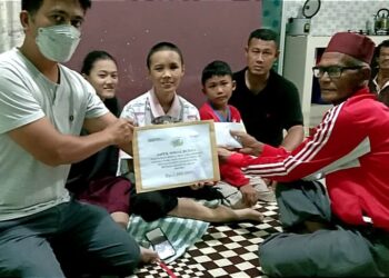 PT Timah TBK Beri Bantuan Pengobatan Kepada 2 Orang Warga Karimun