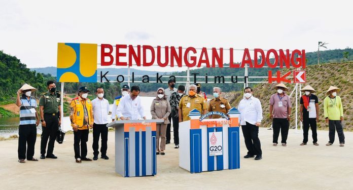 Presiden Jokowi Resmikan Bendungan Ladongi di Kolaka Timur Dengan Biaya Rp1,2 Triliun