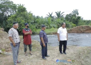 Wabub Asahan Tinjau Kondisi Jalan Berlubang di Kecamatan Simpang Empat
