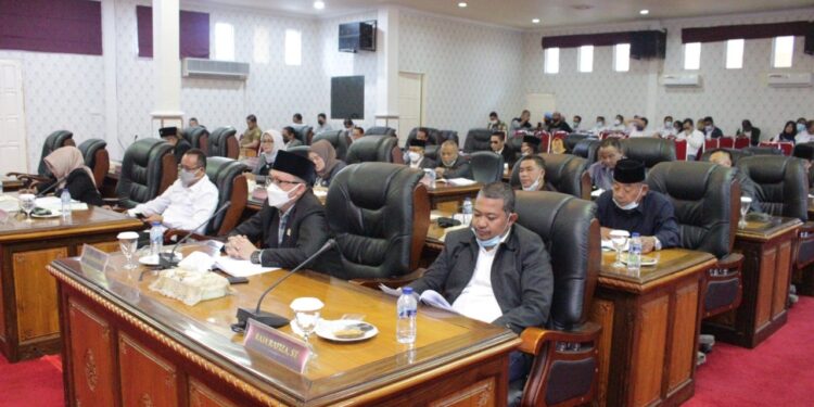 Demokrat Berikan Masukan Terkait Ranperda Retribusi Dan RPTKA