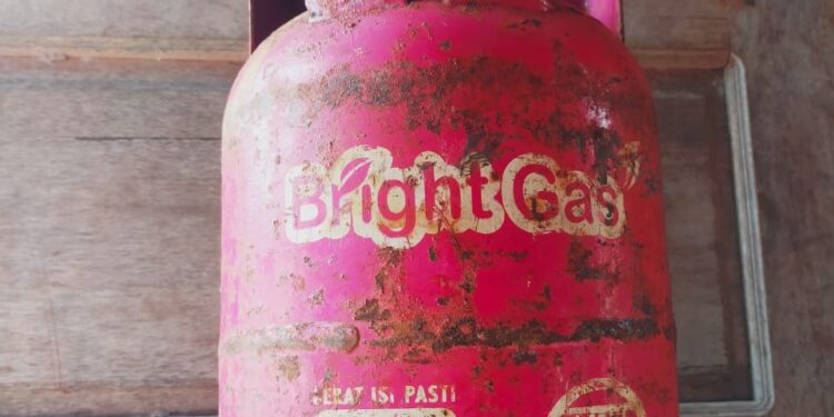 Harga Gas Elpiji Nonsubsidi Naik, IRT Menjerit