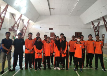 Ketua KONI Buka Pertandingan Bulu Tangkis SMA Negeri 1 Singkep