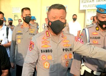 Kadiv Propam Polri Periksa Ruangan Polrestabes Medan