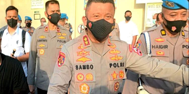 Kadiv Propam Polri Periksa Ruangan Polrestabes Medan