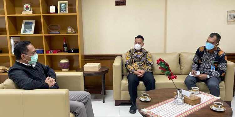 Demi Mewujudkan Kemajuan Kabupaten Lingga, Bupati Temui Bappenas RI