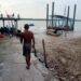 Ponton Pelabuhan Alai Ambruk