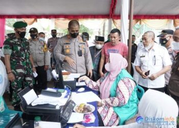 Bupati Ikuti Zoom Meeting Vaksinasi Covid 19 bersama Kapolri