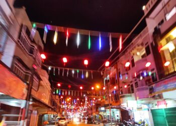 Semarak Imlek, Ribuan Lampion Di Pasang Sepanjang Jalan