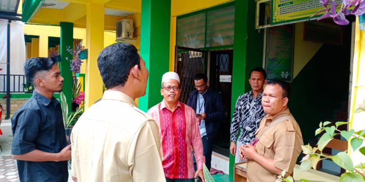 Mendadak, Komisi D DPRK Inspeksi Ke Dua Sekolah