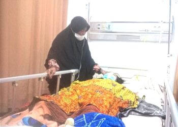 PT Timah Tbk Serahkan Bantuan Bagi Warga Terkena Tumor Ganas Di Teluk Uma