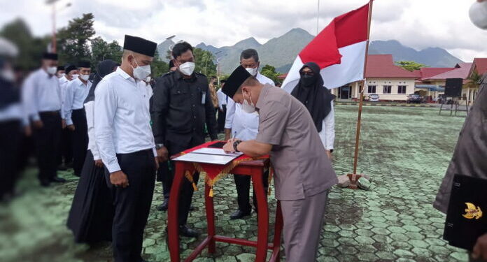 Bupati Lingga M Nizar Lantik 279 Anggota BPD