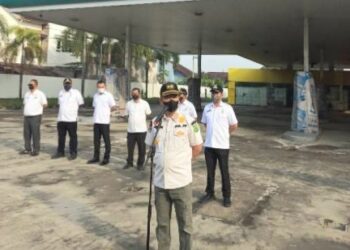 Di Medan Sunggal, Bulan Bakti Praja Wibawa Sosialisasikan PKL,  Prokes,  Penertiban Spanduk & Parkir Liar