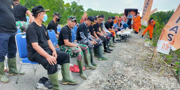 Sempena HUT 50, Basarnas Tanam Mangrove Di Natuna