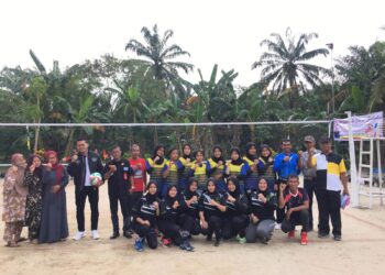 Ketua KONI Aek Kuasan Buka Turnament Volly Putri Lumba Lumba Cup 1 Tahun 2022