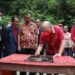 Bupati Taput Kunker, Resmikan Jembatan di Dusun Simarsalaon Desa Pertengahan Parmonangan