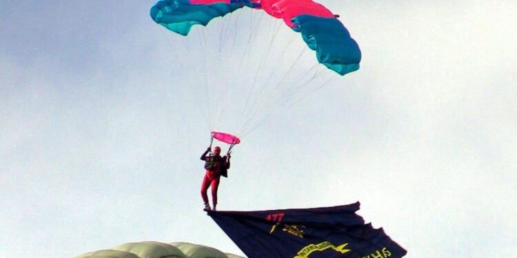 Lanud RSA Dukung Terjun Payung Prajurit Denhanud 477 Kopasgat TNI AU Natuna