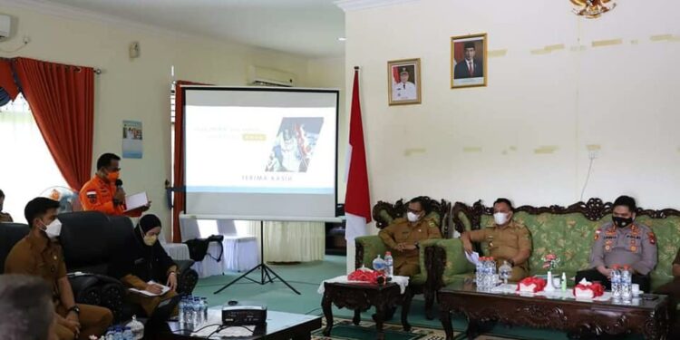 Bupati Lingga Pimpin Rakor Satgas Covid, Antisipasi Masuknya Varian Baru