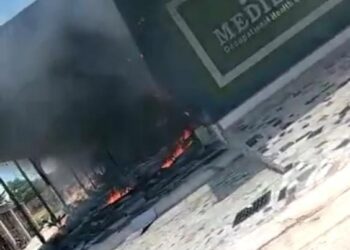 RS Medilab Karimun Terbakar Diduga Dari Arus Listrik