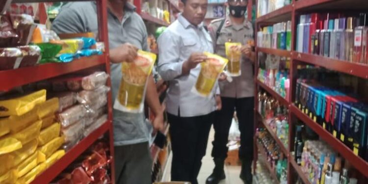Jajaran Polda Aceh Mulai Awasi Peredaran Minyak Goreng di Pasar
