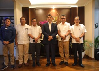 Di Jakarta, Bupati Natuna Bahas KEK Natuna Dengan Luhut dan Moeldoko