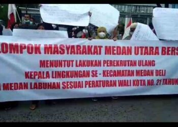 Minta Usut Pemilihan Kepling Sarat “Curang”, Ratusan Warga Datangi DPRD Medan