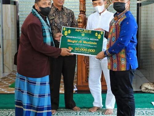 Wujud Program Masjid Mandiri, Pemko Medan Berikan Bantuan untuk Masjid Al Muslimin Medan Timur