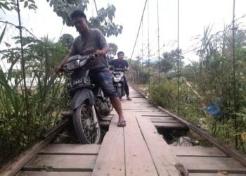 Jembatan gunung tua