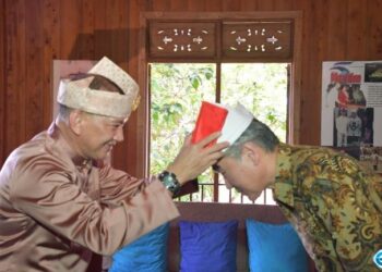Kedubes Amerika, Alif Stone Park, Mr. Sung Yeng Kim
