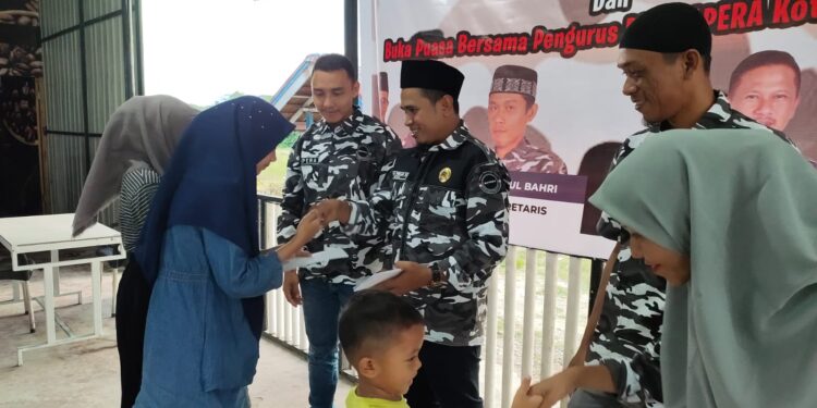 Bapera, bagi takjil, yatim piatu