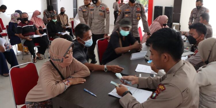 Polres Lingga Rutin Menyalurkan BTPKLWN Kepada Masyarakat