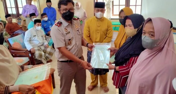 883 Sertifikat Tanah Gratis Diterima Masyarakat Singkep Pesisir