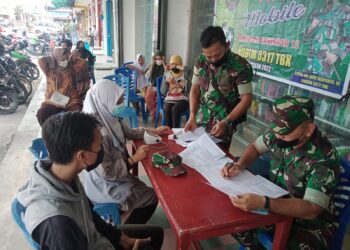 Semarak Ramadhan Tim Mobile Kodim 0317/TBK laksanakan Vaksinasi