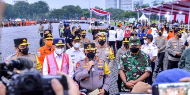 Apel Gelar Pasukan, Kapolri Tekankan Soal Strategi Antisipasi Kemacetan Hingga Vaksinasi Booster saat Mudik