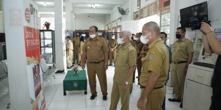 Bupati Asahan Hari Pertama Kerja Pasca Libur Hari Raya Sidak ke Sejumlah OPD