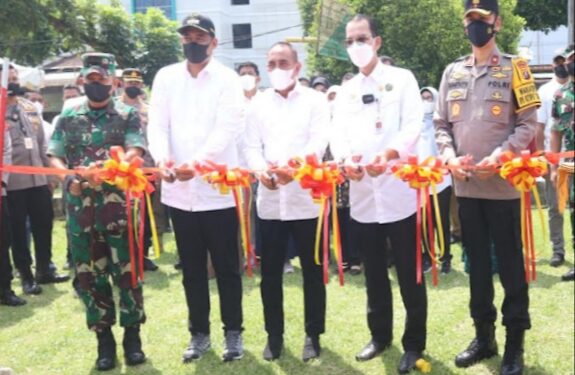 Bobby Nasution Dampingi Dirjen PSP Kementan dan Gubsu Tinjau Pasar Mitra Tani