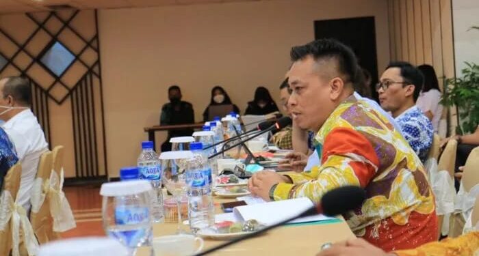 Bupati Lingga, Hadiri Reses Komisi VII, Minta WIUP Tambang Pasir Ditinjau Ulang