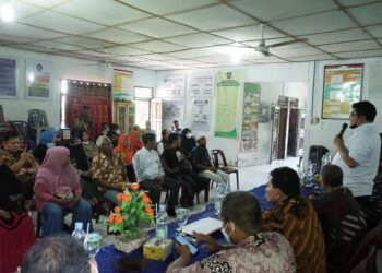 Tim Kemensos RI Kunjungi Korban Kebakaran di Desa Sei Apung Jaya