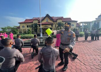 Kapolees Pimpin Apel Tradisi Penyambutan Lulusan Bintara