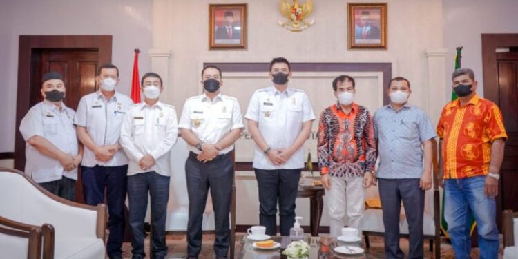 Bobby Nasution Terima Keluhan Warga Kelurahan Sei Mati Soal Perkuburan Kristen