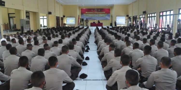 Bintara Remaja SPN Hinai Poldasu Terima Pengarahan dari Satgaswil Sumut Densus 88 AT