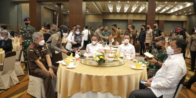 Bupati Asahan Bersama Forkopimda Hadiri Rakor Percepatan APBD