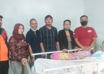 Insan Pers Bezuk Ketua Pewarta Polrestabes Medan, Chairum Lubis, S.H di RS Herna