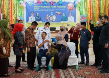 Bupati Rohil Buka Pencanangan Bulan Imunisasi Anak Nasional