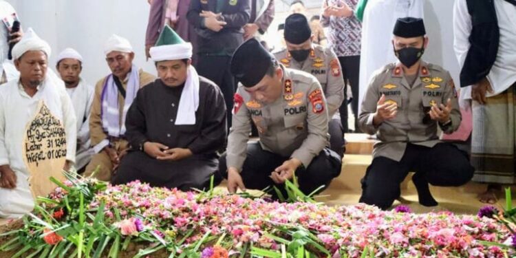 Ibunda Tuan Guru Batak Meninggal Dunia, Kapolda Sumut Sampaikan Ucapan Dukacita Mendalam