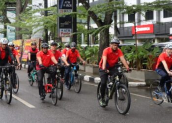 Walikota Medan dan Kapolrestabes Gowes Sekaligus Menyapa Warga