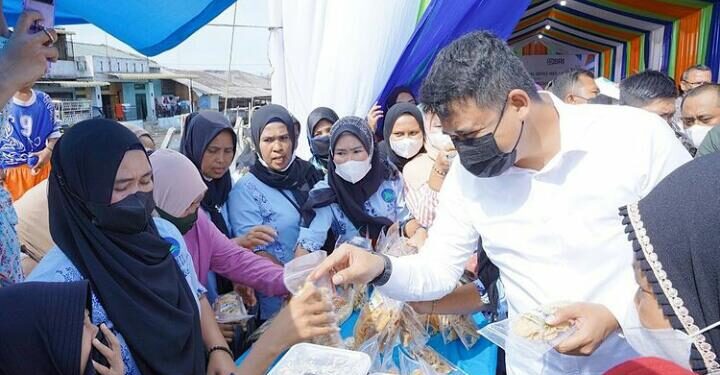 Tingkatkan Kesejahteraan Pelaku UMKM, Dinas Koperasi & UKM Kota Medan Memberikan Bantuan