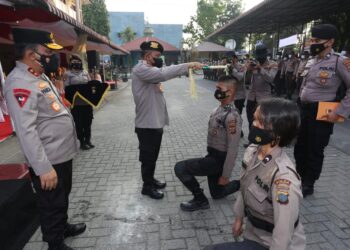 Pimpin Upacara Penutupan Tradisi Bintara Remaja, Kapolda Sumut: Samapta Garda Terdepan Memelihara Kamtibmas