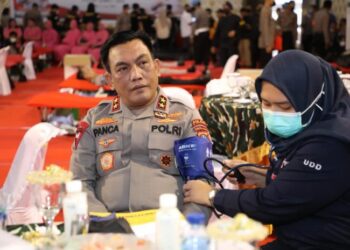 Jelang HUT Bhayangkara ke-76, Kapolda Sumut Donor Darah di RS Bhayangkara Medan