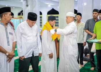Bupati Lingga Lepas Keberangkatan 19 Jemaah Calon Haji